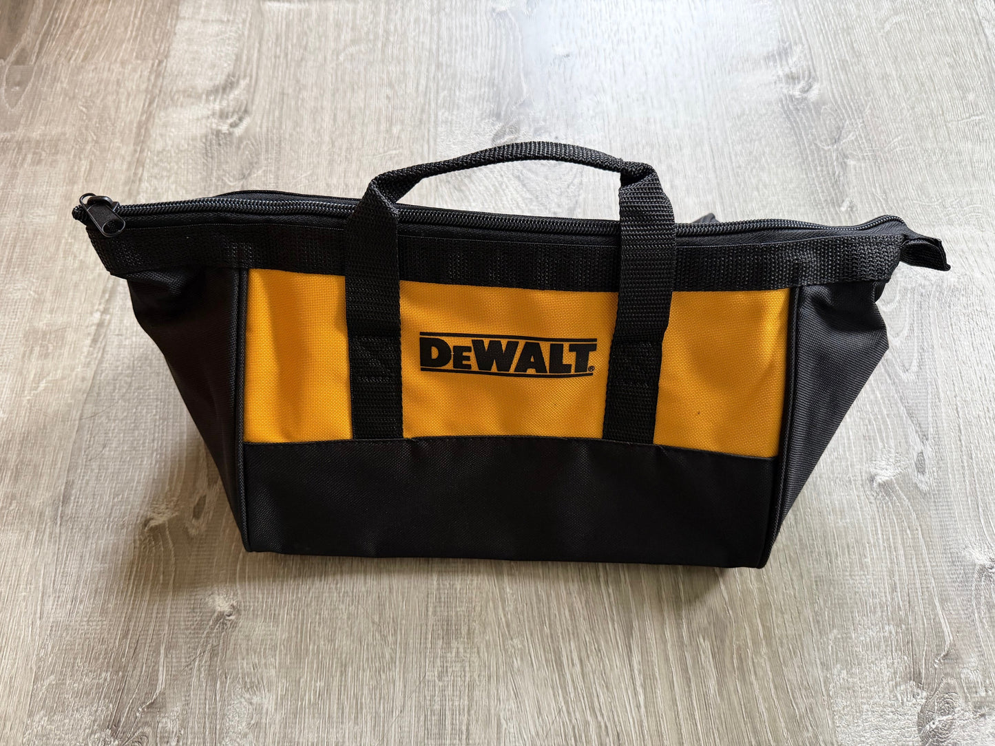 New Dewalt Contractor Tool Bag (13"x10"x8")