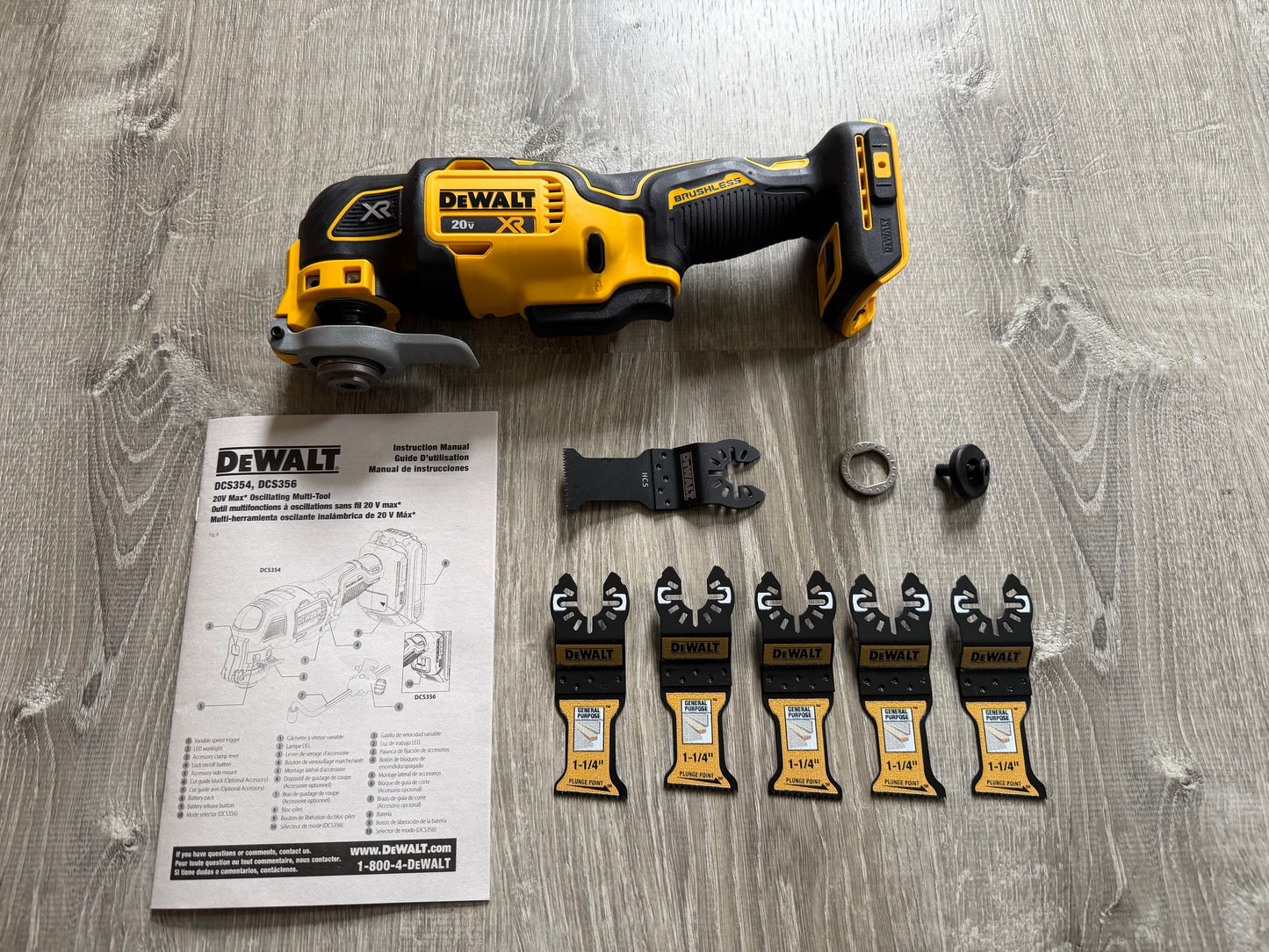 New Dewalt DCS356B Max XR Brushless Oscillating Multi Tool W/ Accessories