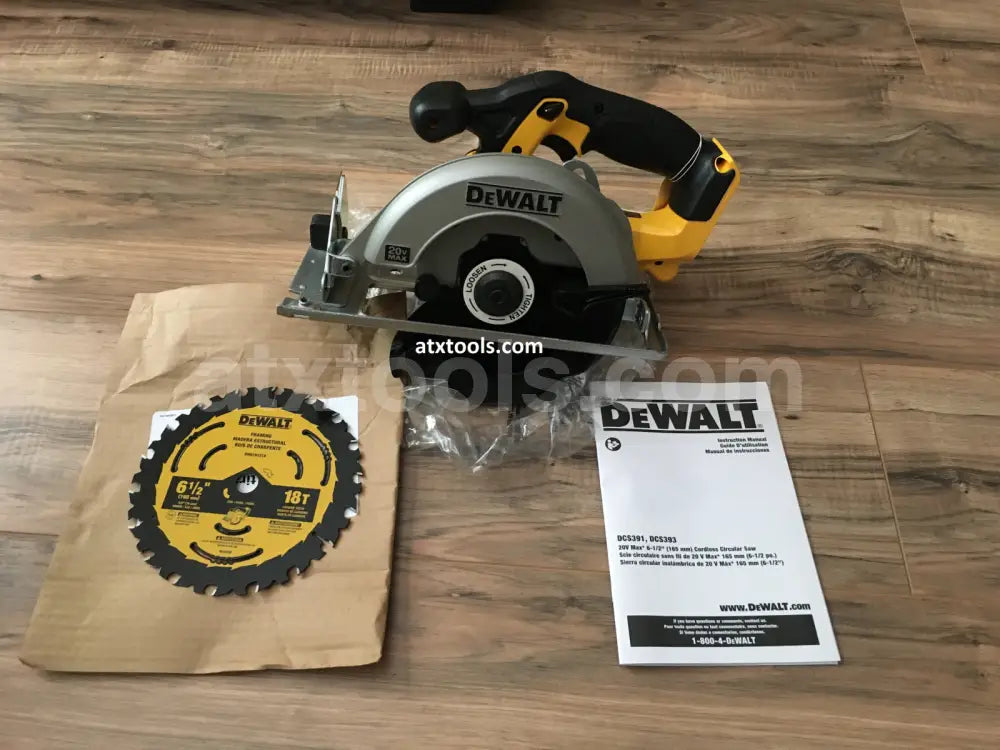 NEW Dewalt 20v 6-1/2’’ Circular Saw DCS393B (Tool + Blade only)