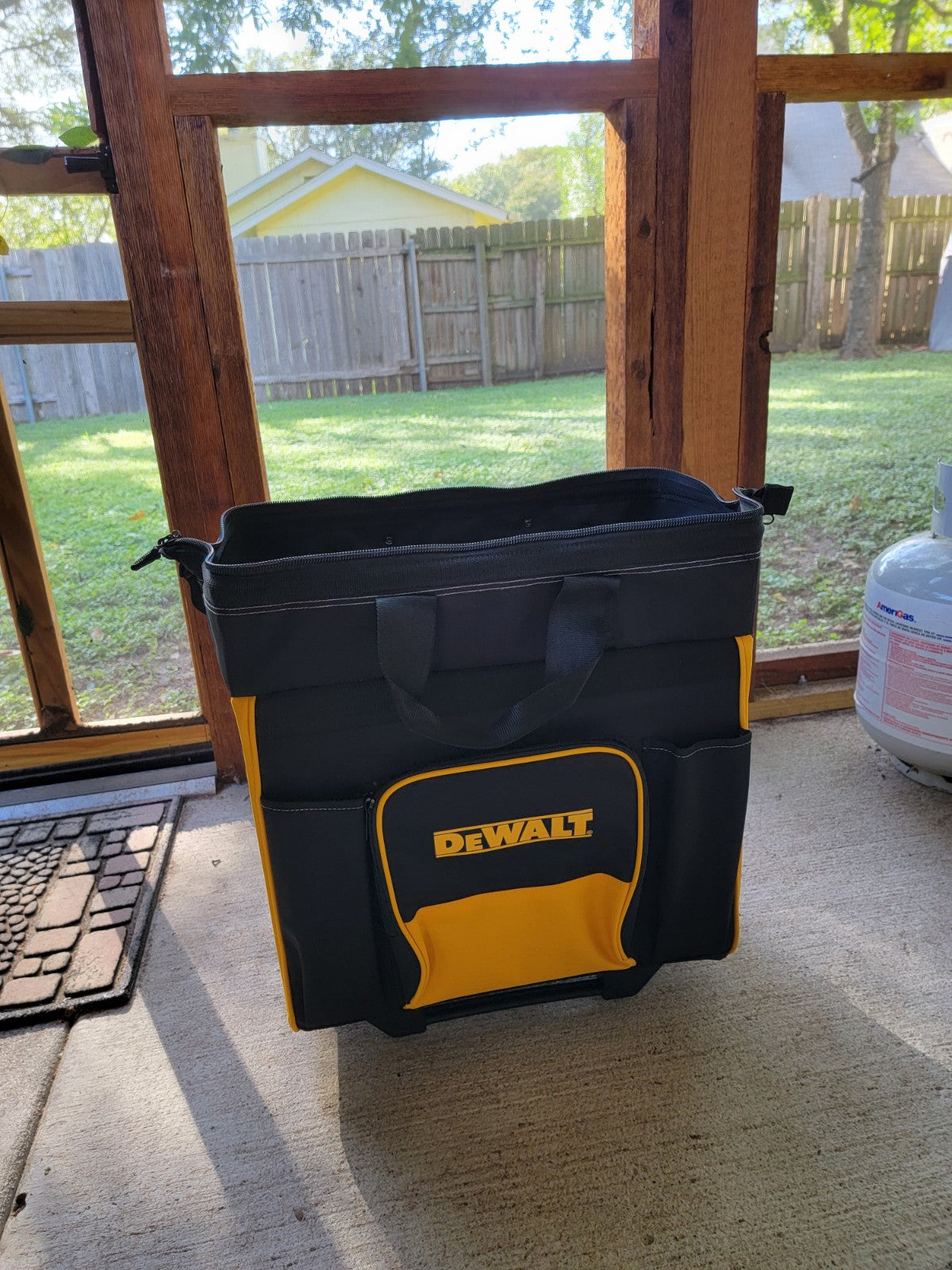 NEW Large DeWalt Contractor Rolling Tool Bag - 18" x 12" x 18"