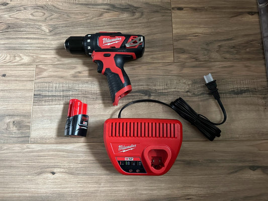 Brand New Milwaukee M12 3/8" Drill Kit (Includes battery and charger)