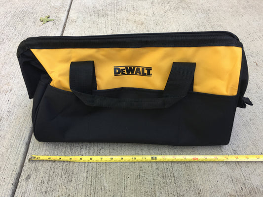 New Dewalt Large Contractor Tool Bags (19"x12"x11")