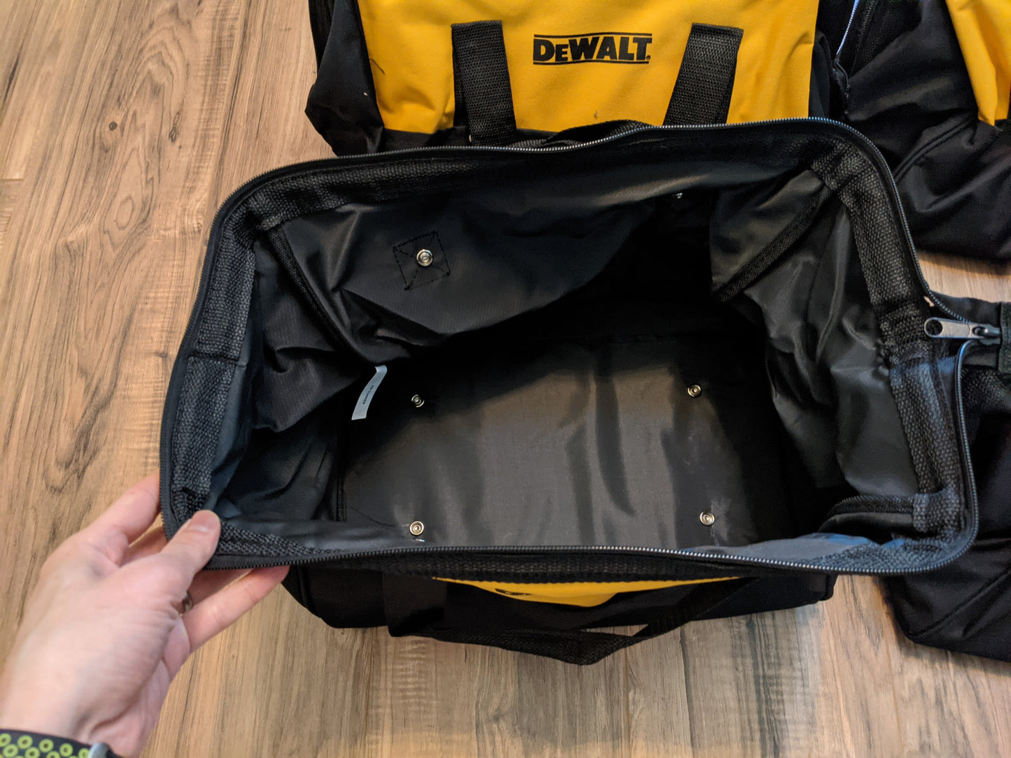 4-Pack New Dewalt Medium Contractor Tool Bags (15"x9"x11")