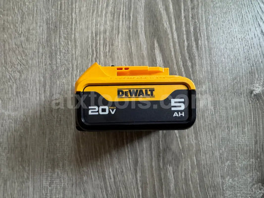 Brand New Dewalt 20v Volt Battery 5 AH (DCB205)