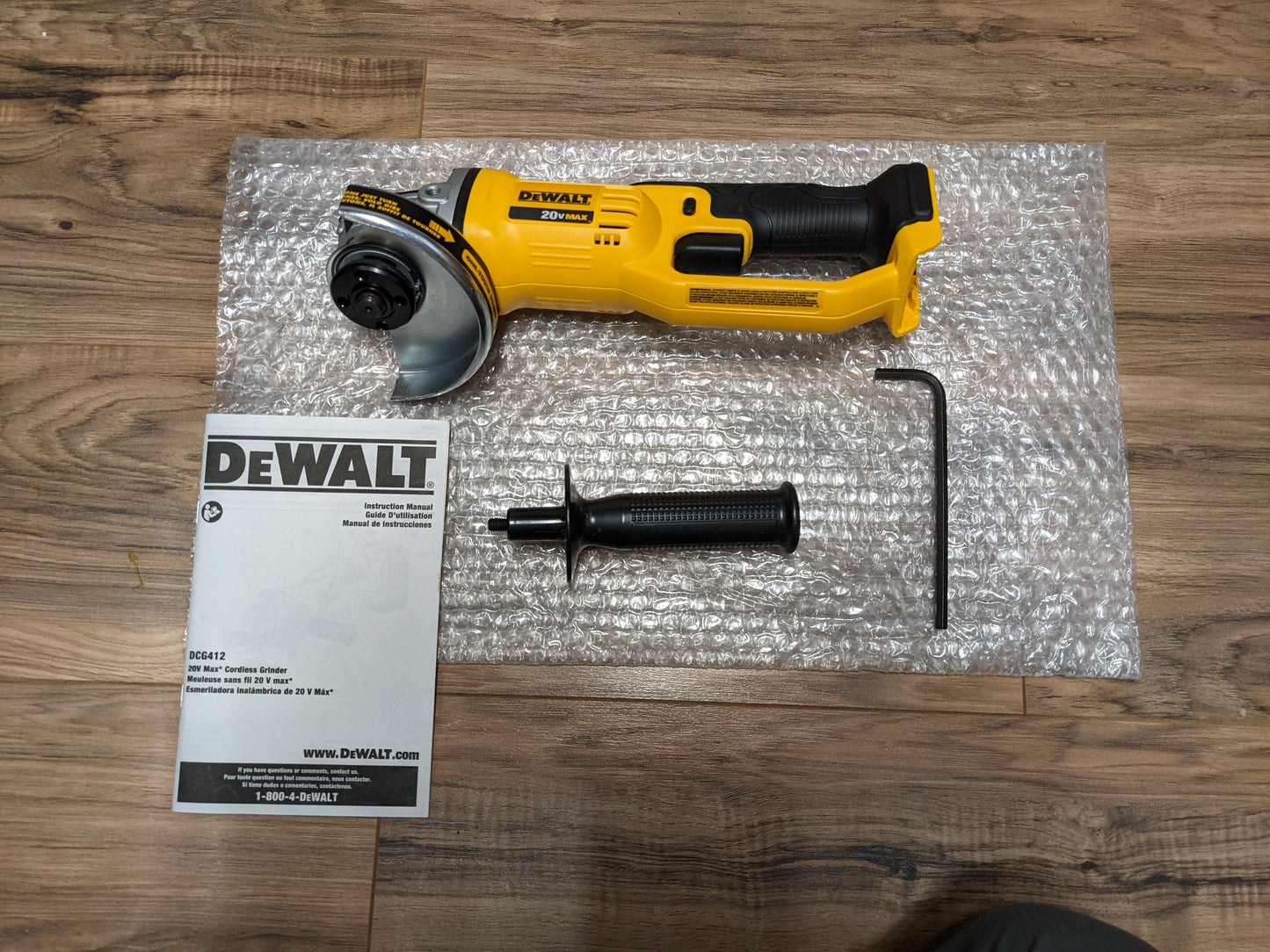 Brand New Dewalt 20v Angle Grinder 4-1/2" (DCG412B - Tool only)