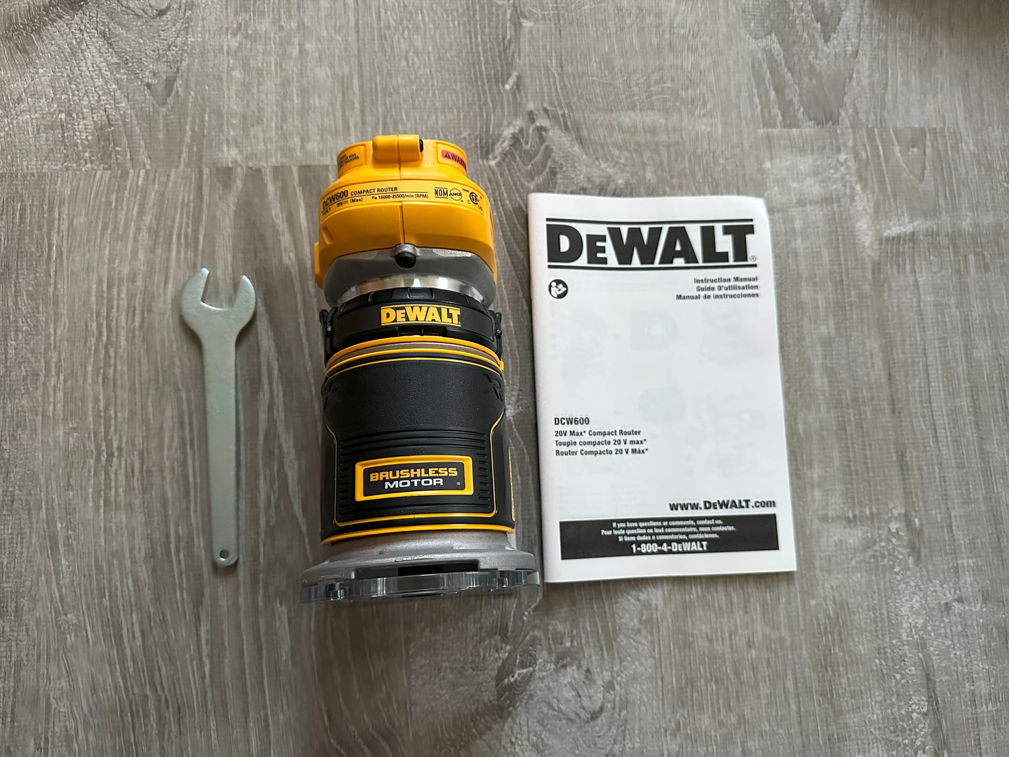 New Dewalt 20v Cordless Compact Router (Tool only - DCW600B)