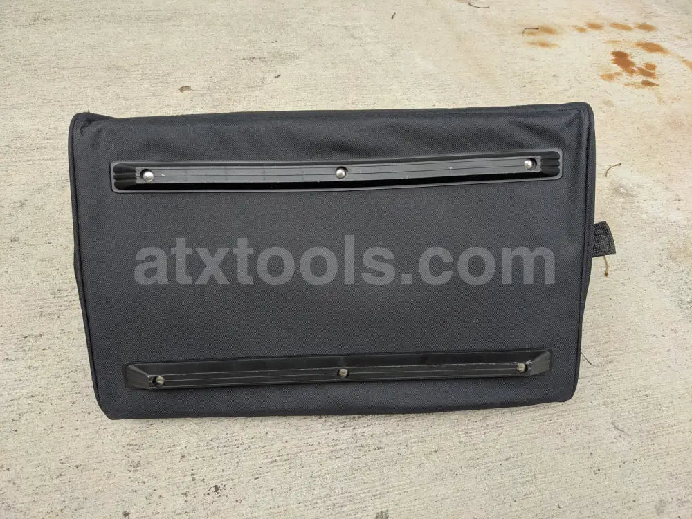 New Dewalt Large Contractor Tool Bags (19’’x12’’x11’’)
