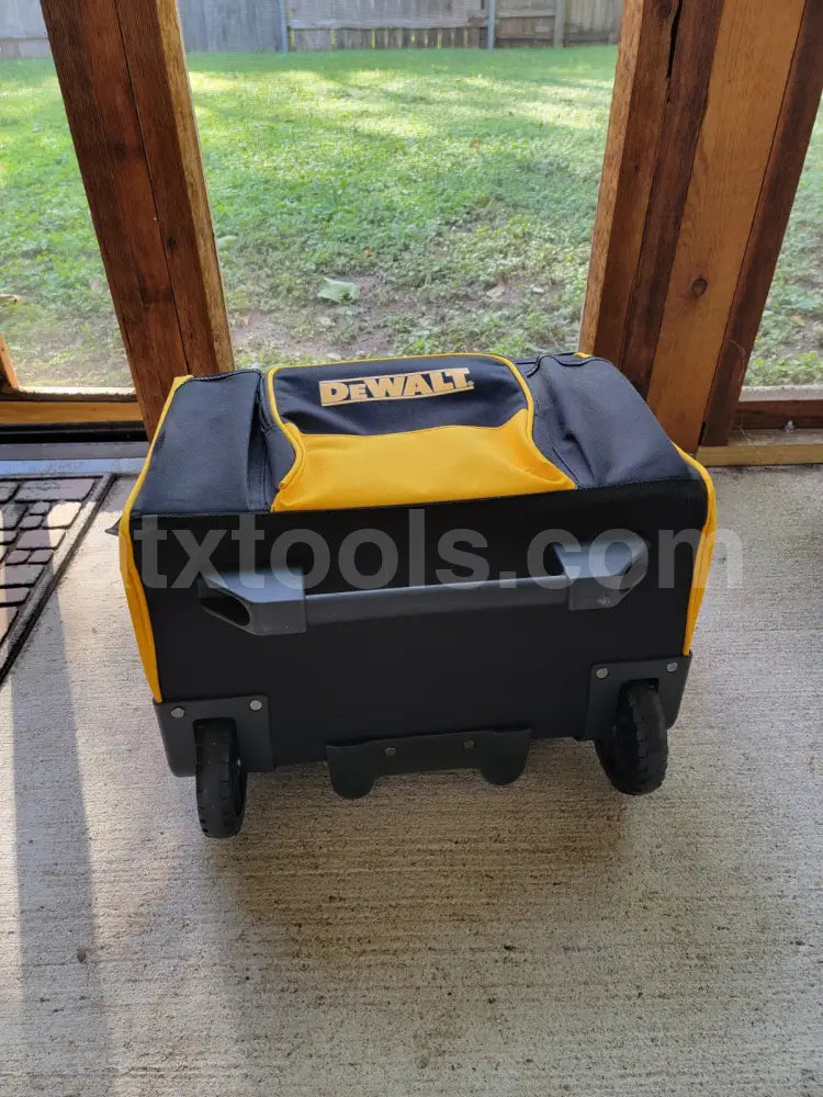 New Dewalt Large Rolling Heavy Duty Tool Bag / Box With Telescoping Handle